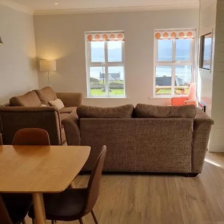 Inch Beach Cottages 度假居 *